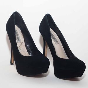 Black Suede Steve Madden Pumps